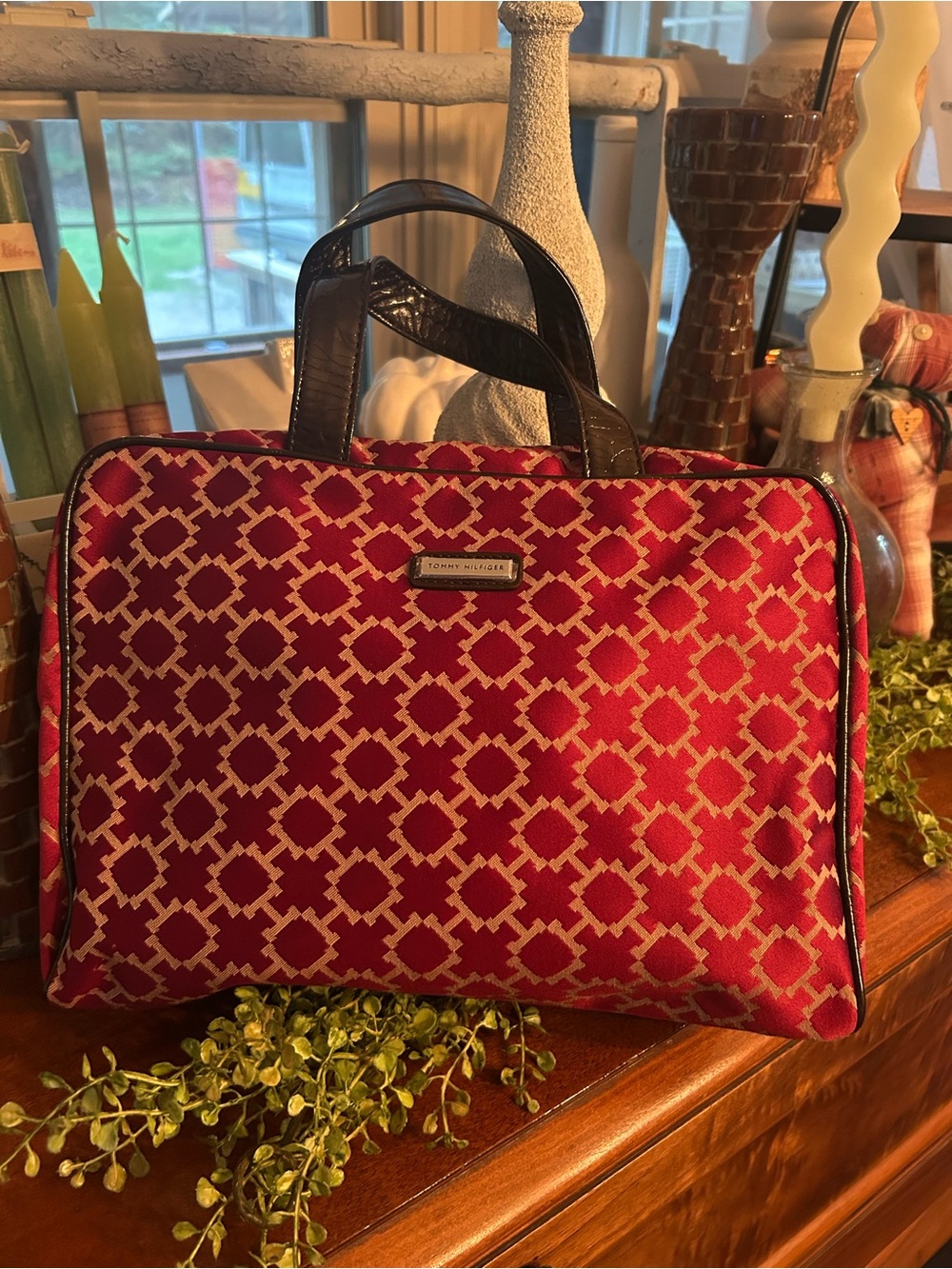 Tommy Hilfiger Red and Cream Patterned Cosmetic Case with Dark Handles